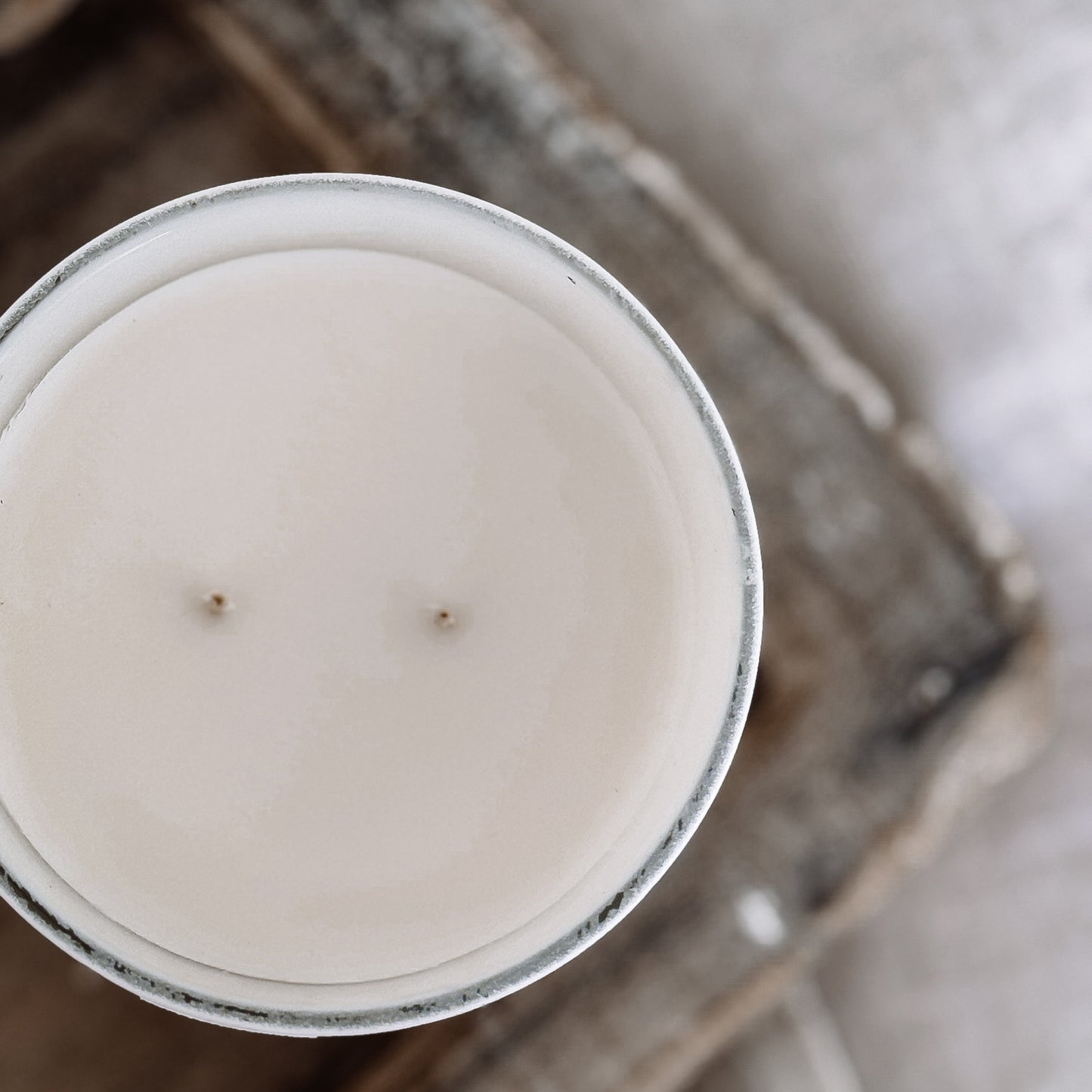 Sweet Lily Scented Candle Classic Collection