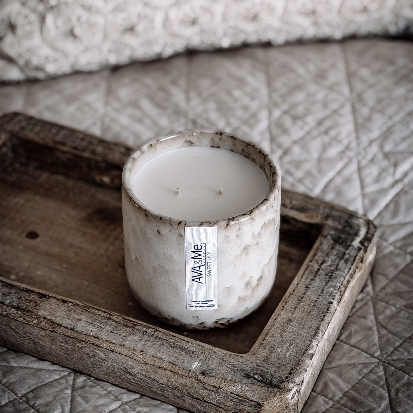 Sweet Lily Scented Candle Natural Collection